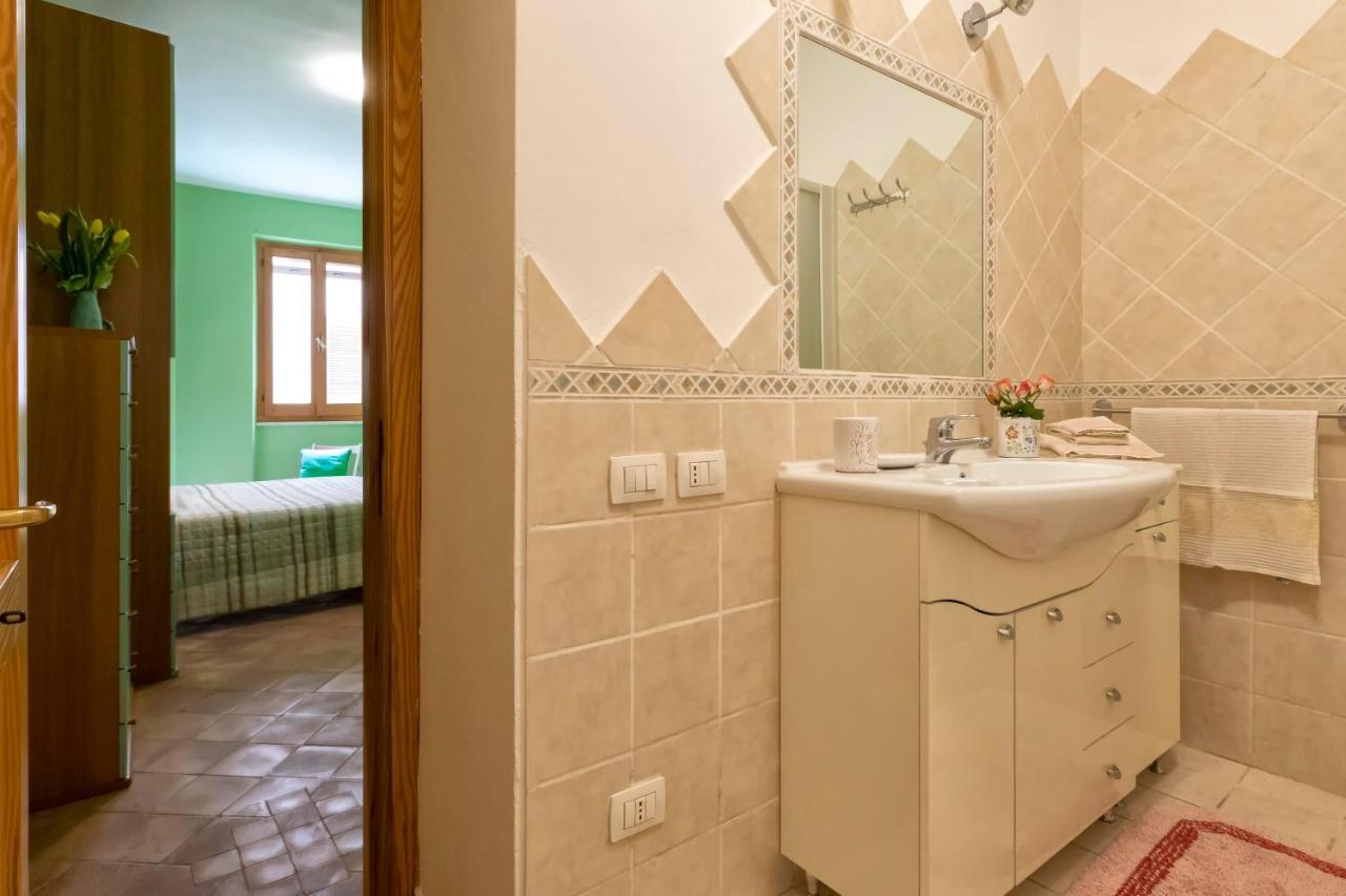 Dimora Teatro Apartment Alghero Bagian luar foto